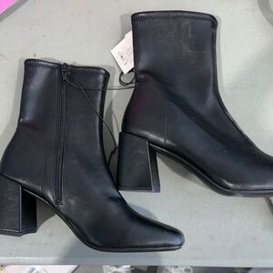 Women’s Black Mid-Heel Ankle Boots
